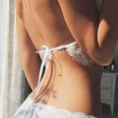 3661919442-jolie