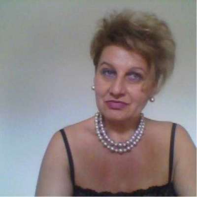 3318909492-Irida